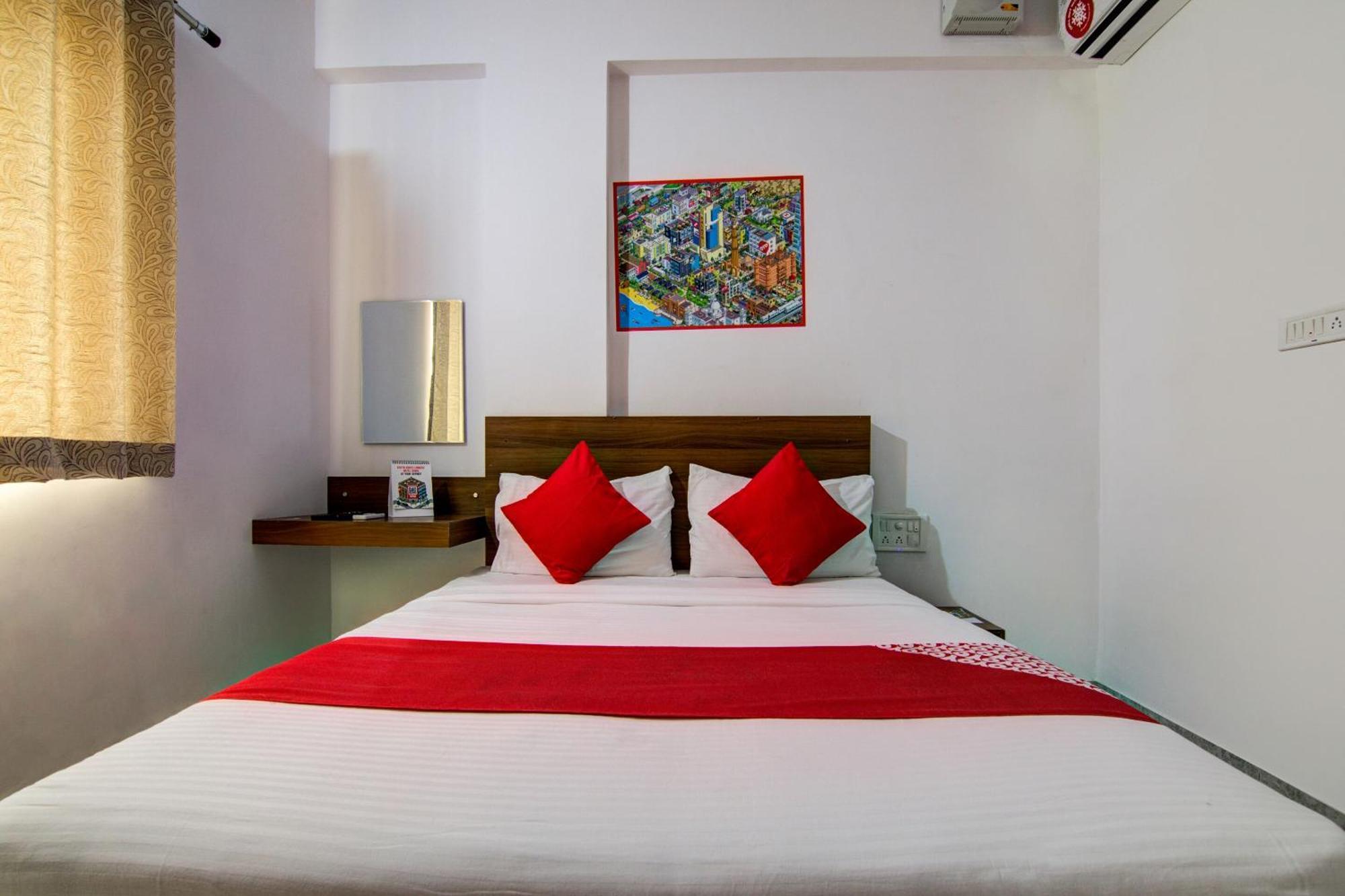 Hotel O Varcity Comforts Near Ragigudda Sri Prasanna Anjaneyaswamy Temple Bangalore Exterior photo